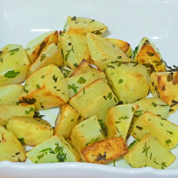 Papas salteadas con eneldo o perejil